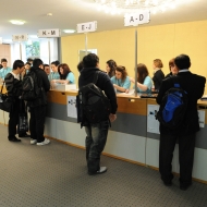 SAC2012 - gli studenti del Floriani accolgono il pubblico al registration desk